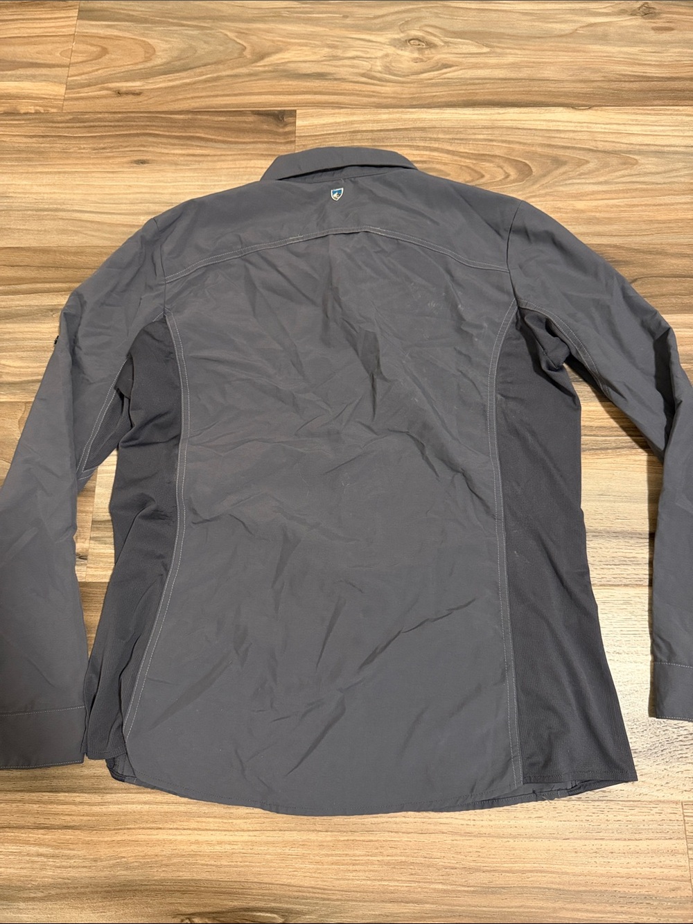 KÜHL Women’s Gray Hiking Outdoor Button Front Shirt Roll Tab Sz. L Gorpcore - Picture 8 of 8